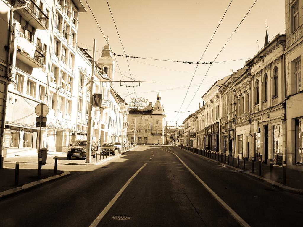 Hotel Melody Central Cluj-Napoca Exterior photo